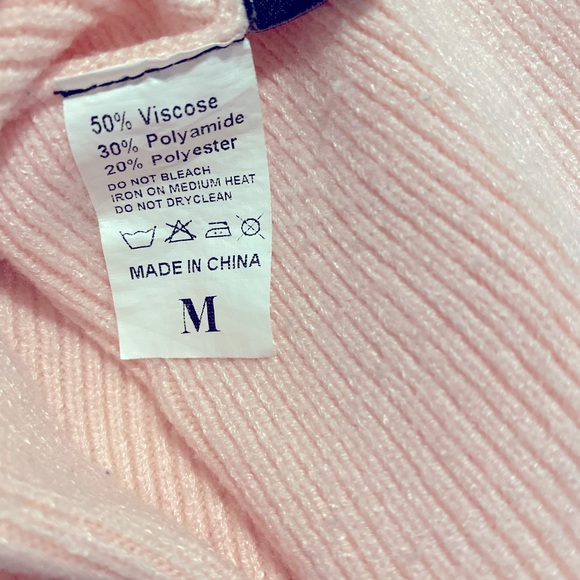 Women’s Oversized Tunic Turtleneck Sweater Size Medium Light Pink - Picture 7 of 7